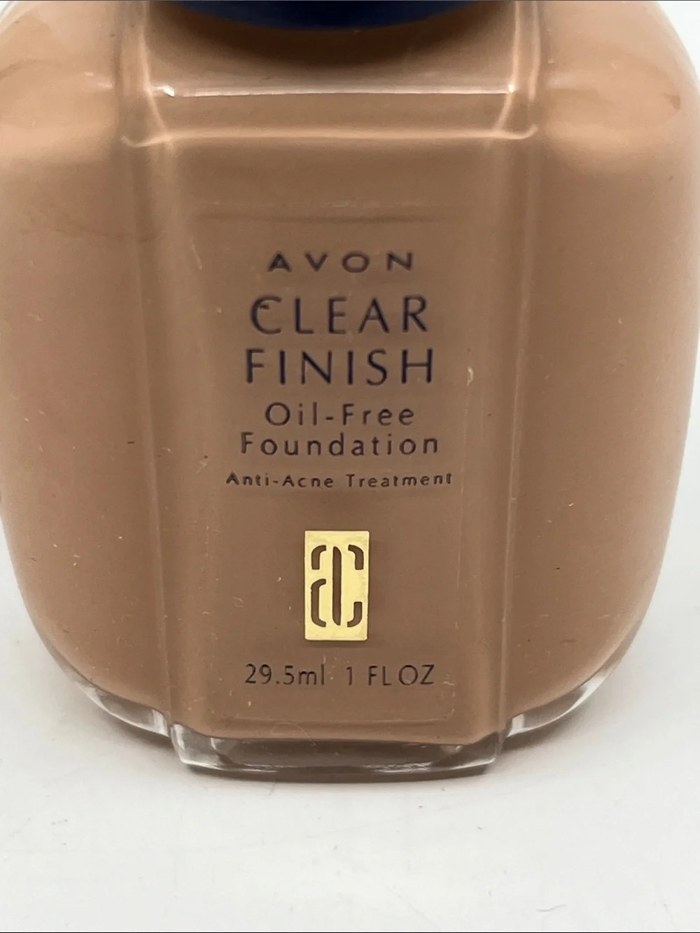 Avon Clear Finish Oil-Free Foundation — Warmest Beige — 1 oz. Full Size